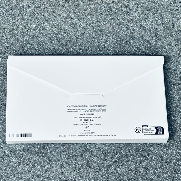 Chanel GWP 6 Beauté Hair Clips - Picture 5 of 6